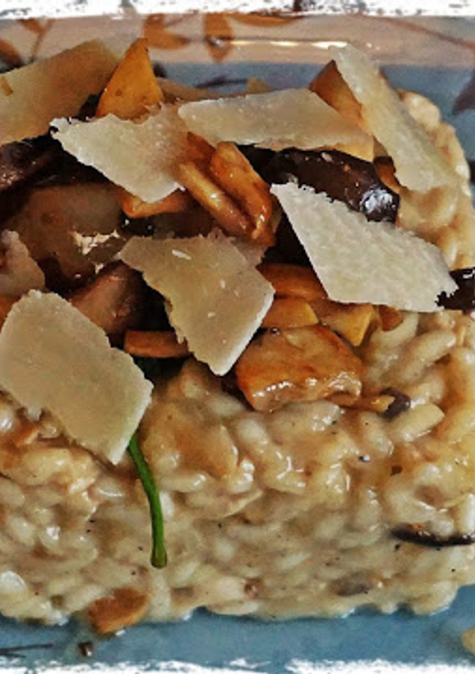 Una foto de Risotto de pollo y setas