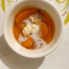 A picture of Peach stew.