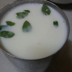 A picture of Mint lassi.