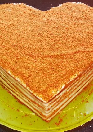 صورة لوصفة كيكة العسل honey cake