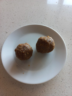 A picture of Chapati laddoo.