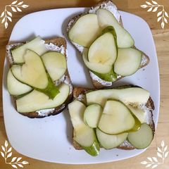 Pear and ricotta cheese on toast A picture of Pear and ricotta cheese on toast.