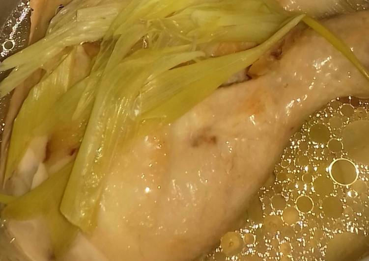 Langkah Mudah untuk Menyiapkan Ayam kukus simple (Steam Chicken) Anti Gagal