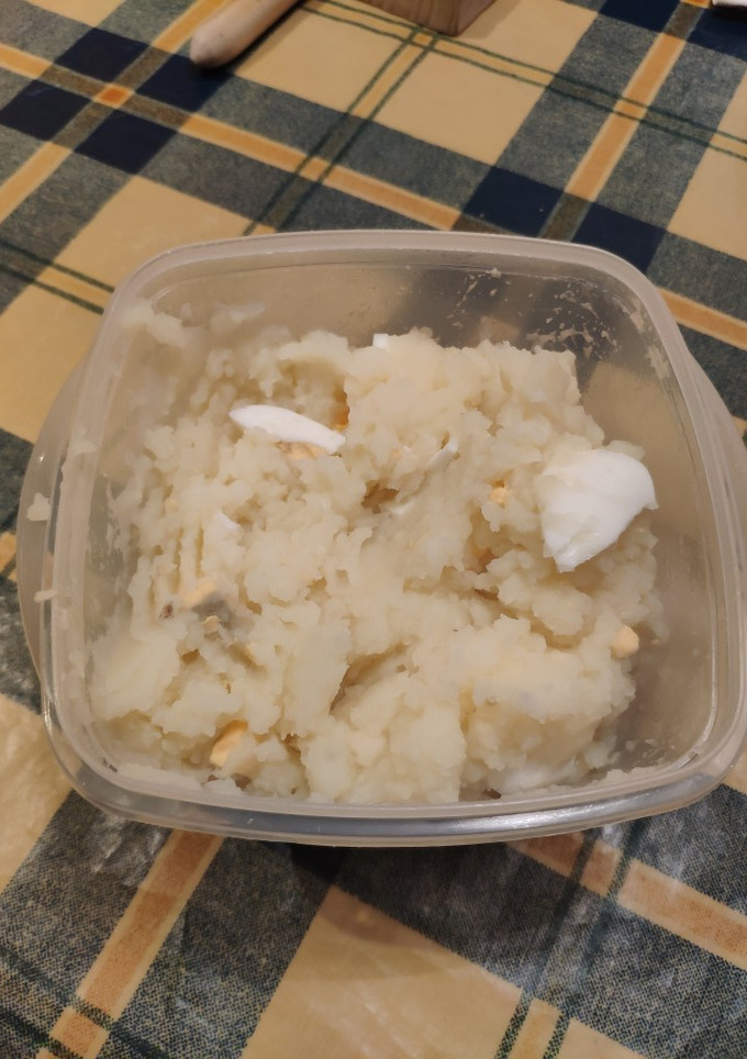 Una foto de Puré de patata con huevo y ajo