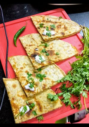 A picture of Paneer paratha.