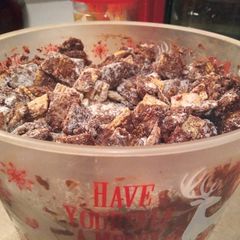 A picture of Reindeer Chow.