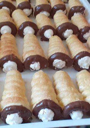 O poză a rețetei Rulouri cu ganache de ciocolată.