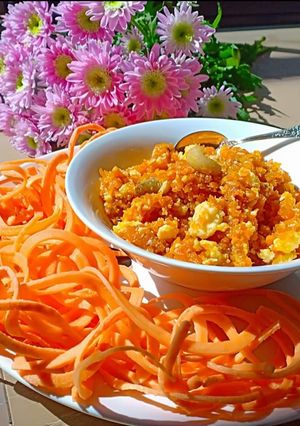 গাজরের হালুয়া(gajar halwa recipe in Bengali) রেসিপির প্রধান ছবি