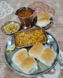 Matki Misal pav