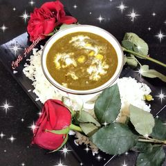 A picture of Palak corn sabji or spinach corn ki sabji.