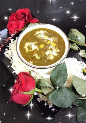 A picture of Palak corn sabji or spinach corn ki sabji.
