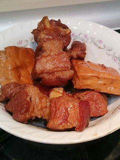 蘋果西打滷肉(超簡易兩步驟) 的食譜成品照片