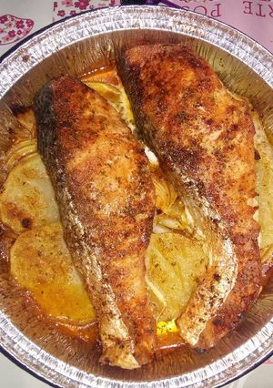Una foto de Salmón en salsa