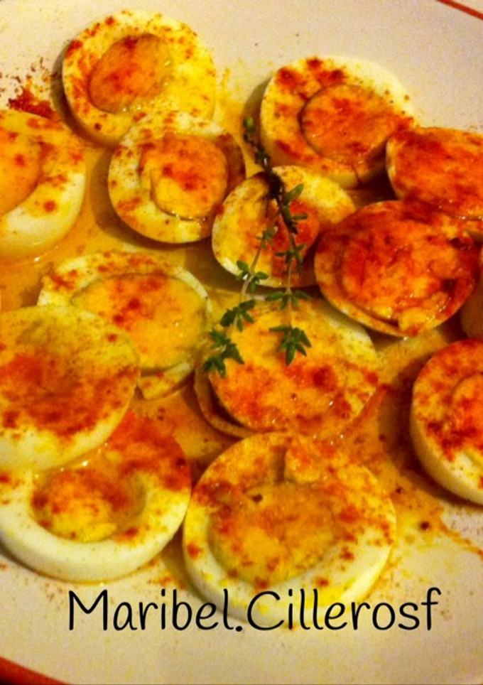 Una foto de Huevos a la Gallega