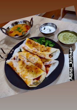 A picture of Schezwan dosa.
