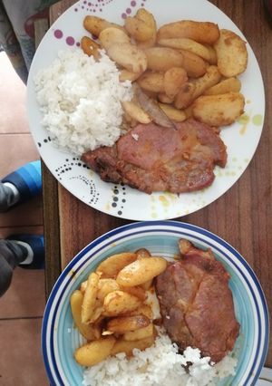 Foto de Batata Assada com Costeletas do Cachaço