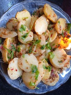 आलू चाट (aloo chaat recipe in Hindi) रेसिपी मुख्य फोटो