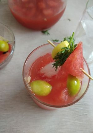 A picture of Watermelon Iced Tea.