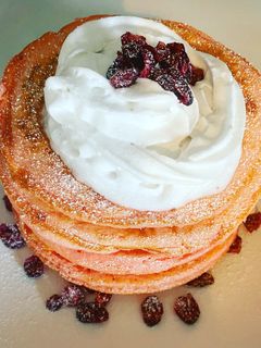 Una foto de Hot cakes esponjosos rellenos de Nutella