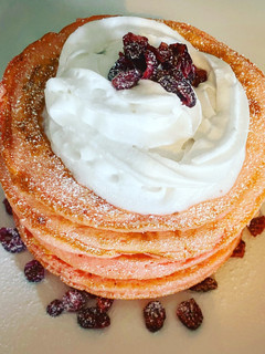 Una foto de Hot cakes esponjosos rellenos de Nutella