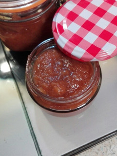 Una foto de Crema de manzana en olla cocción lenta