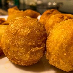 A picture of Fried potato Cheese balls.