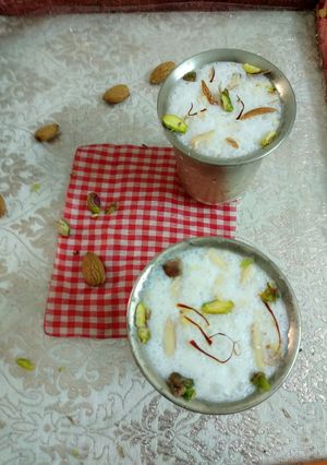A picture of Healthy palm shake.