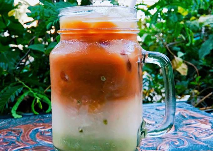 Bagaimana Membuat Matcha milk coffe ice Anti Gagal