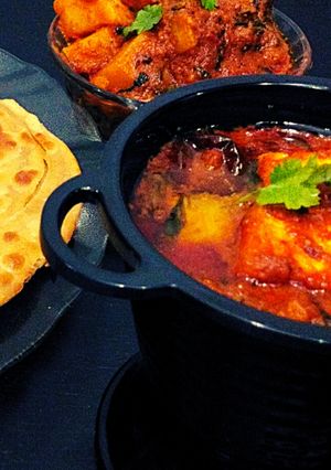 A picture of Paneer Methi Aloo Curry.