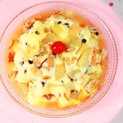 A picture of Fruit pudding.