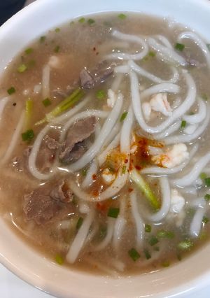 Hình của món Bánh canh tôm thịt.