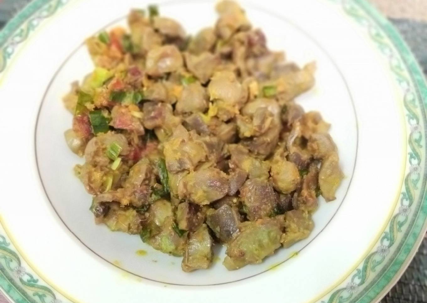 2. Ampla Ayam Goreng