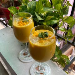 A picture of Mango Delight Milk Shake.