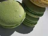 pistachio macarons