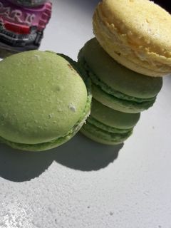 Une photo de Macaron pistache citrons