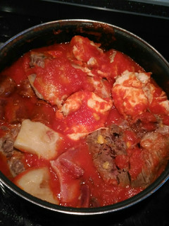 Una foto de Carne de cocido con salsa de tomate
