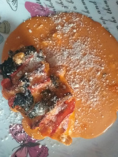 Una foto de Pechuga de pollo caprese a mi manera
