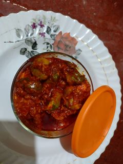 ગુંદા નું અથાણું (Gunda Athanu Recipe In Gujarati) રેસીપી મુખ્ય ફોટો