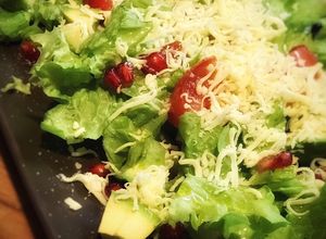 Foto principal de Ensalada de aguacate y granada