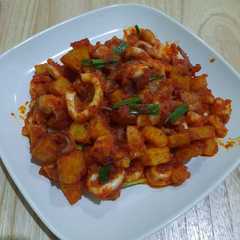 รูปของ Sambal goreng cumi kentang