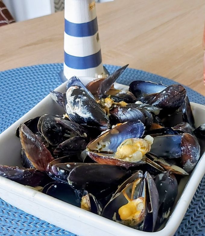 Une photo de Moules à la Fourme d'Ambert #Cookeo #Recettesdevacances #Septembre #Coquillages
