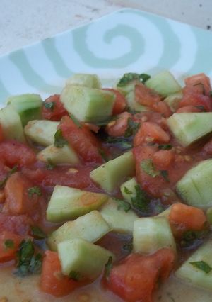 Foto principal de Ensalada troceada con aderezo de limón