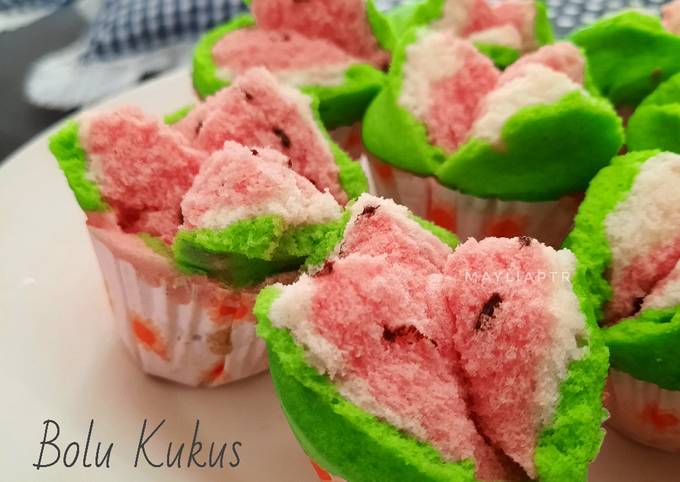 Easiest Way to Make Yummy Bolu Kukus Semangka