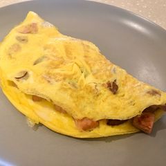 A picture of Smoked Sausage Omelette.