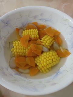 胡蘿蔔玉米牛蒡湯(全素)(方便料理)(養生料理) 的食譜成品照片
