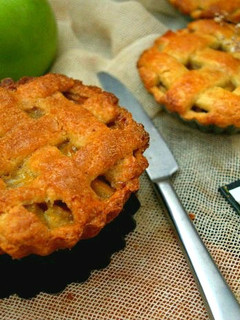 Una foto de Pastel de manzana americano versión mini