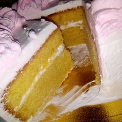A picture of Pineapple cake.