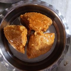 A picture of Makkhi Dhokla.