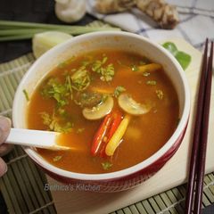 A picture of Tom Yum Soup.