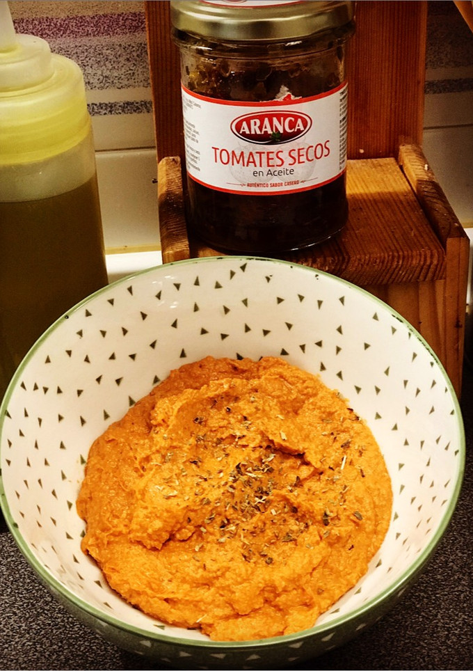 Una foto de Pesto rojo vegano 🌱